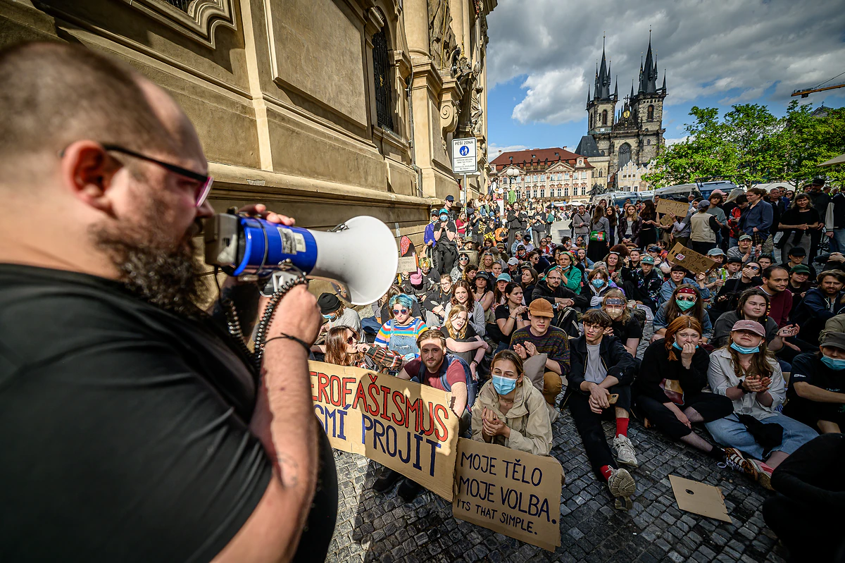 2025 04 26 blokada hnuti pro zivot 2400px 5766 e1745750038313