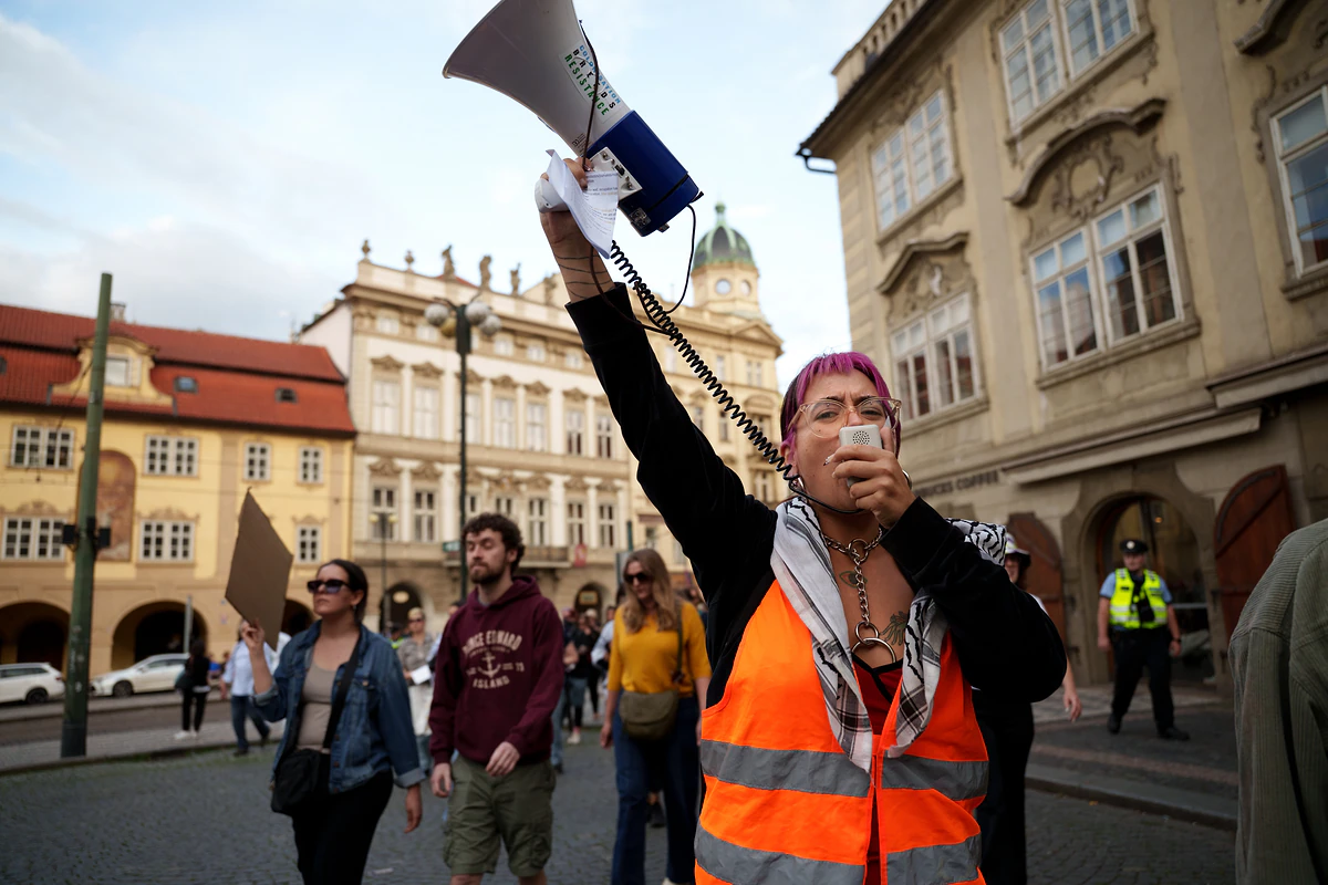 „Terorismus podporuje česká vláda, ne propalestinští aktivisté.“ Prahou prošla demonstrace na podporu Jesuse 4 dsc05355 scaled e1752735712180