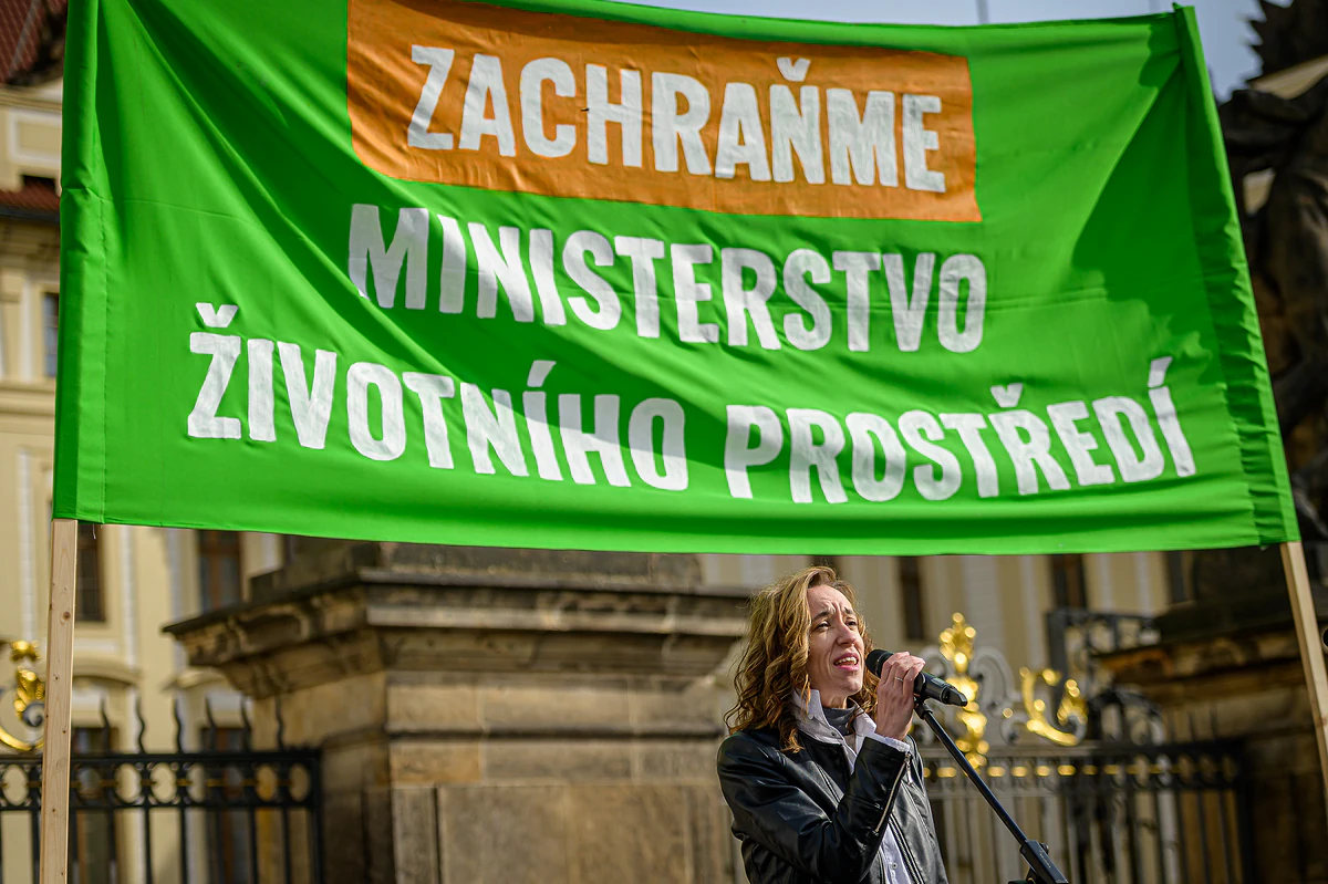 2025 10 19 MZP Macinka Hradcanske nam 2400px ZWL 0890