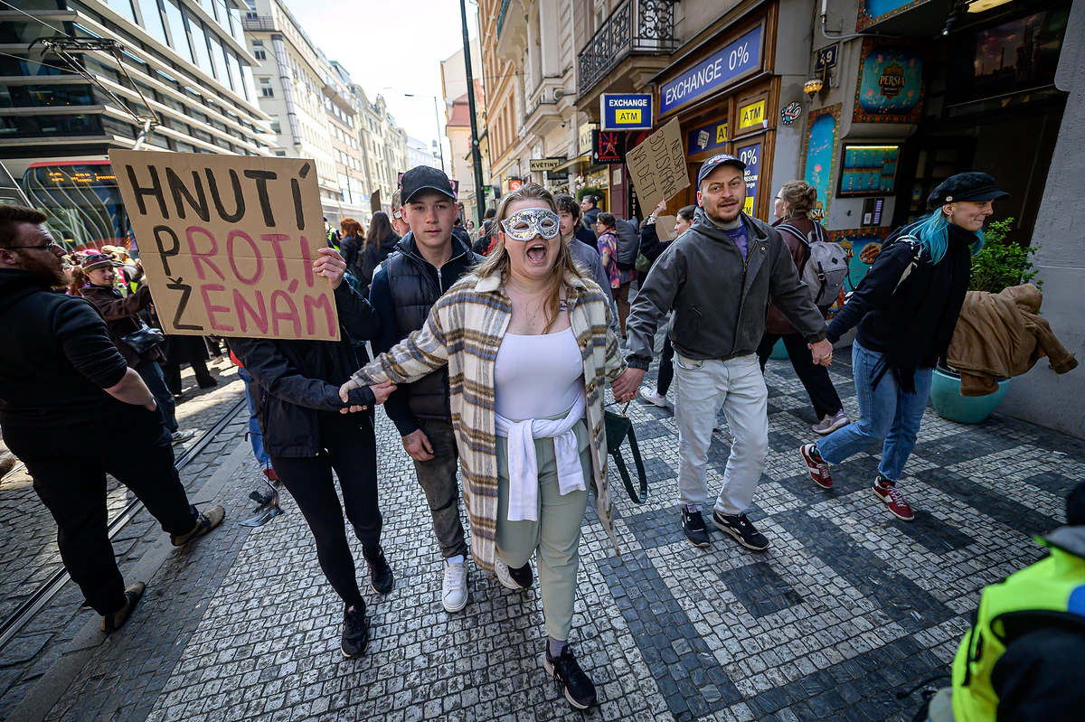 Duch Ježíše blokoval spolu se dvěma tisíci lidmi Hnutí pro život 14 2026 04 11 blokada pochodu pro zivot 2400px 3596 3