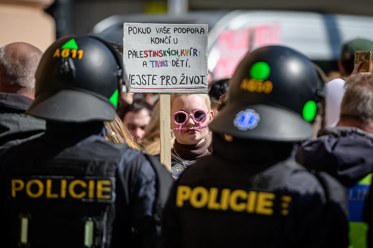 Duch Ježíše blokoval spolu se dvěma tisíci lidmi Hnutí pro život 35 2026 04 11 blokada pochodu pro zivot 2400px 4501 4