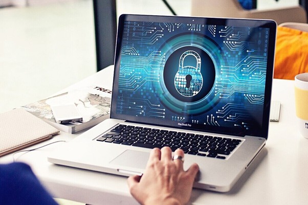 Chat control nechceme, ale šmírování je jinak specialita i českých úřadů Deník Alarm